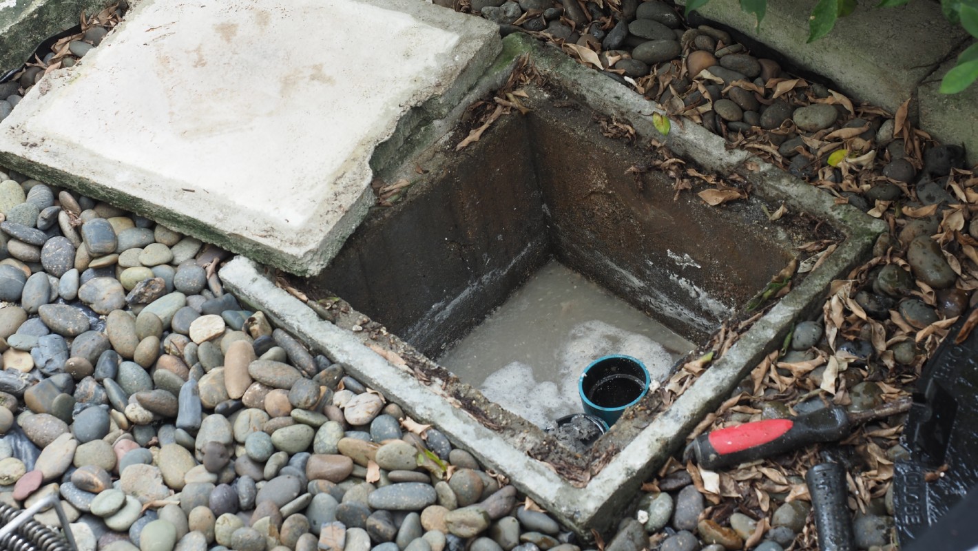 Commercial Grease Trap Cleaning Cost: What Building Owners and Facility Managers Should Expect